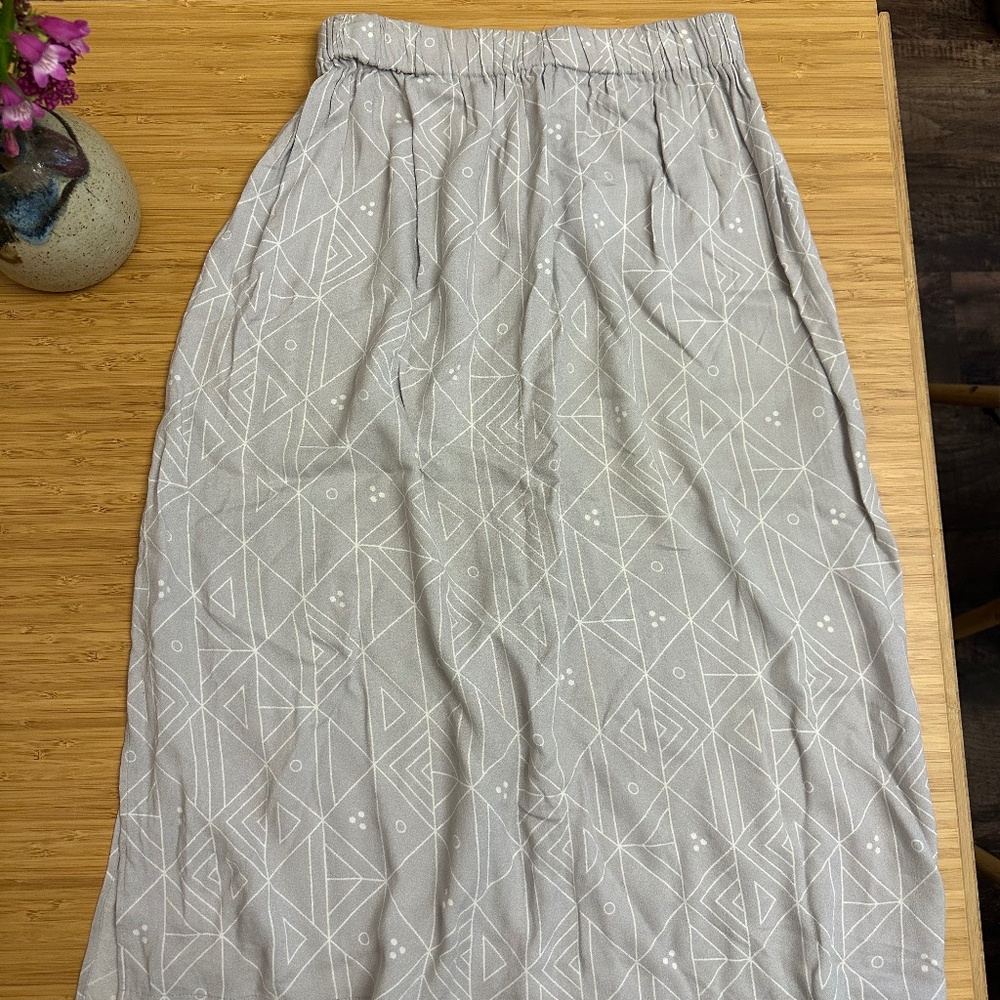 Ali Golden Brand Geometric Design Midi Skirt